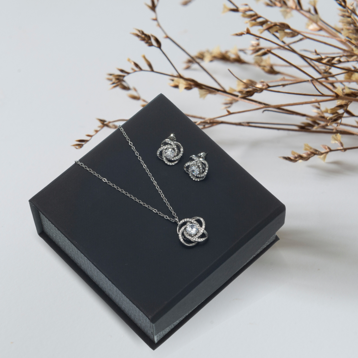 My Compass - Love Knot Necklace and Earring Set